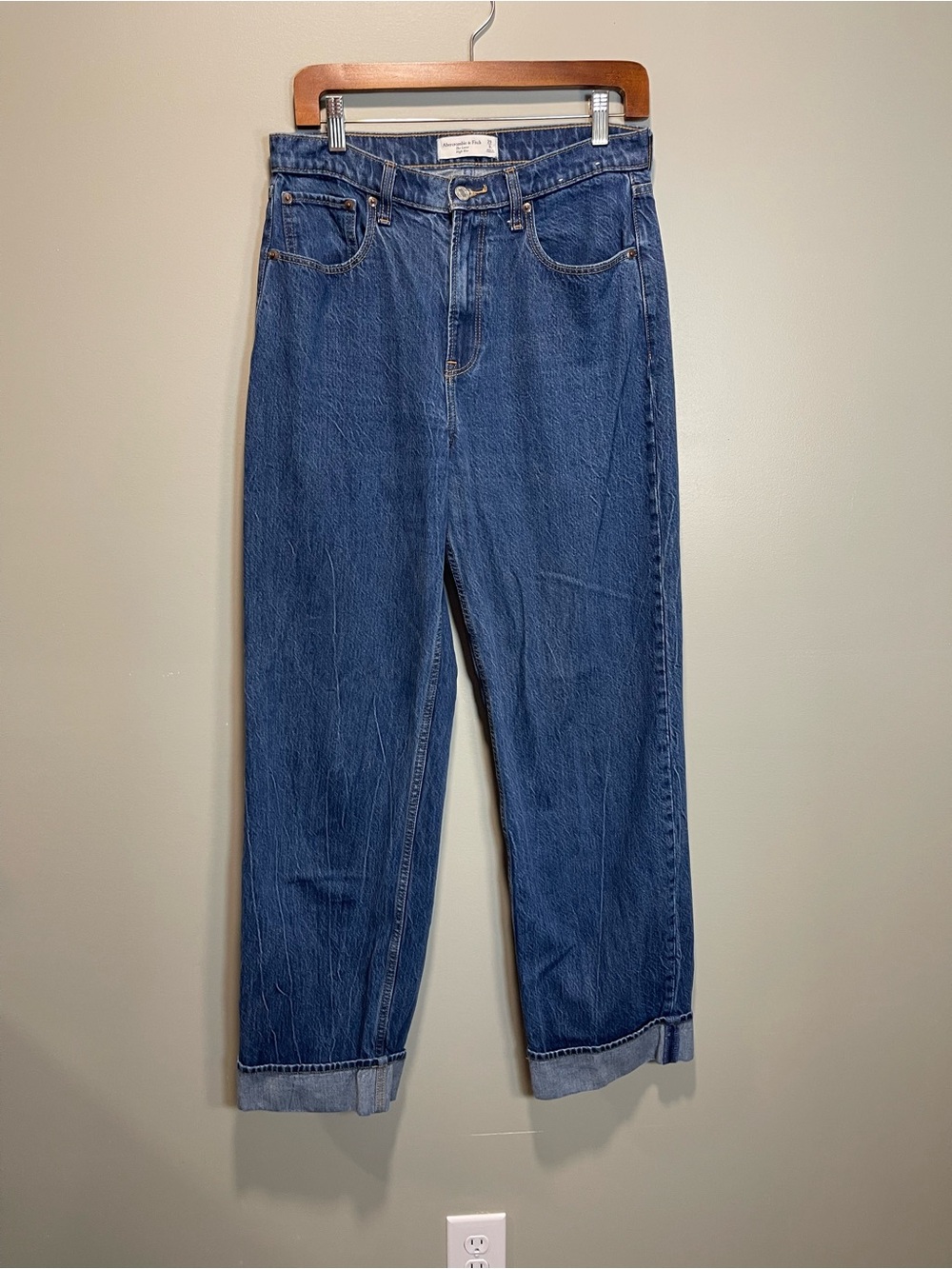 Abercrombie & Fitch Blue High-Rise Loose Jeans Women’s 29/8 L